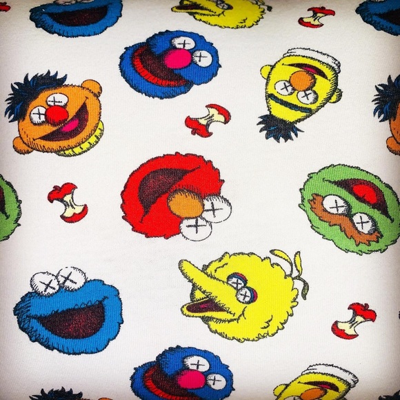 CUSTOM KAWS PILLOW RECYCLED FROM AUTHENTIC TSHIRT - Picture 2 of 6